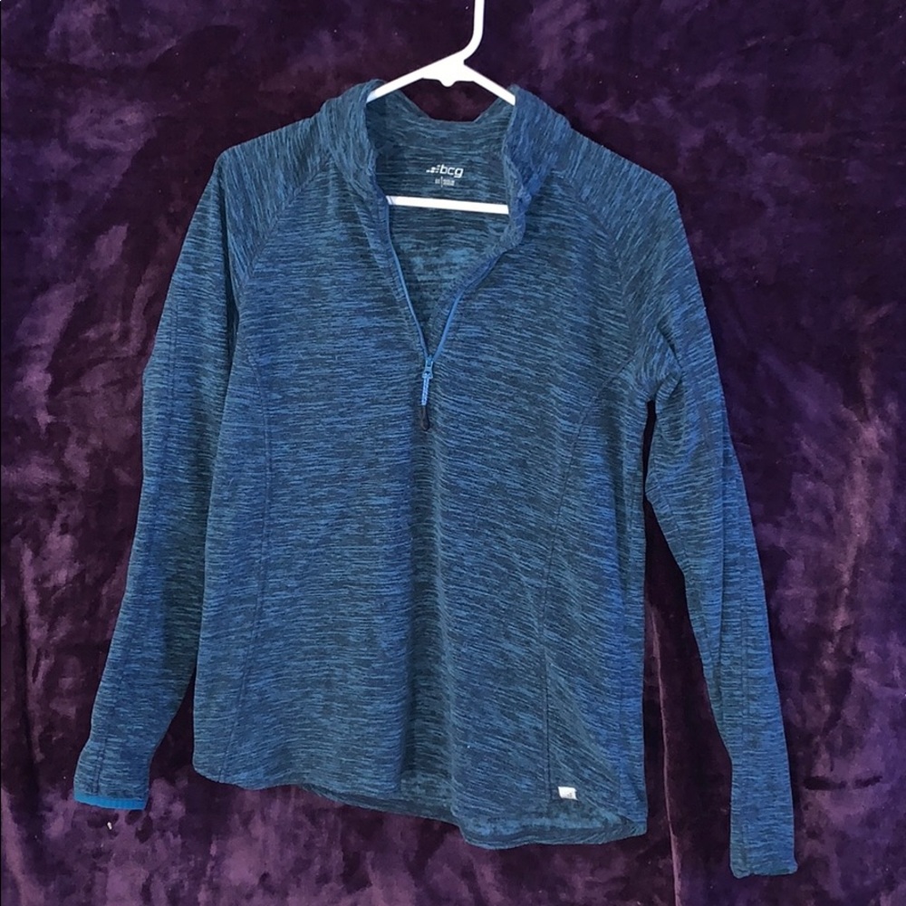 Long sleeve workout top Size M
